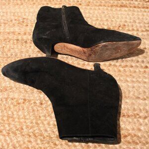Doen Black Suede Mini Ankle Boot size 41